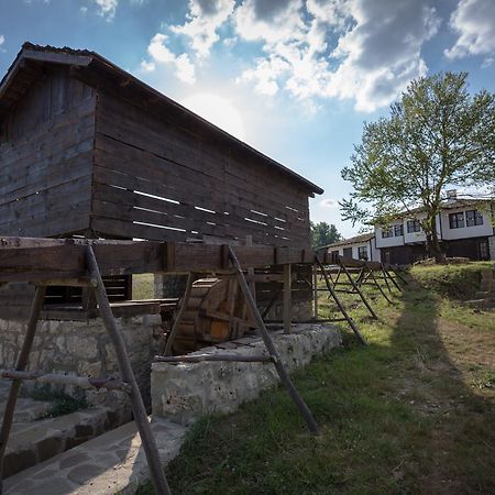Ethnocomplex Krivini Hotel Buitenkant foto