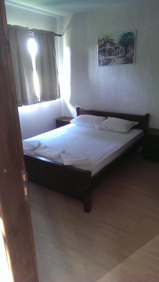 Ethnocomplex Krivini Hotel Buitenkant foto